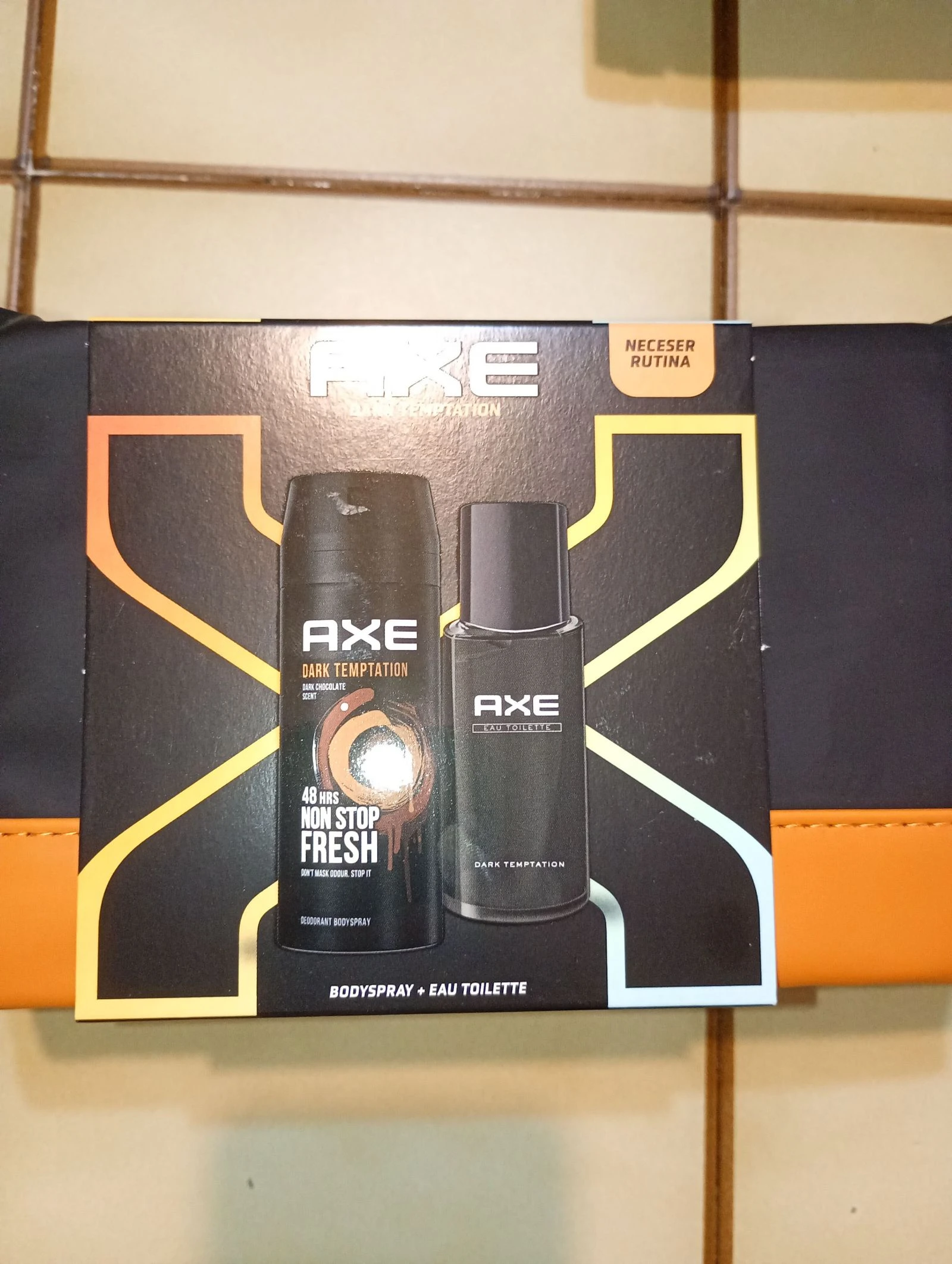 Trousse de toilette Axe